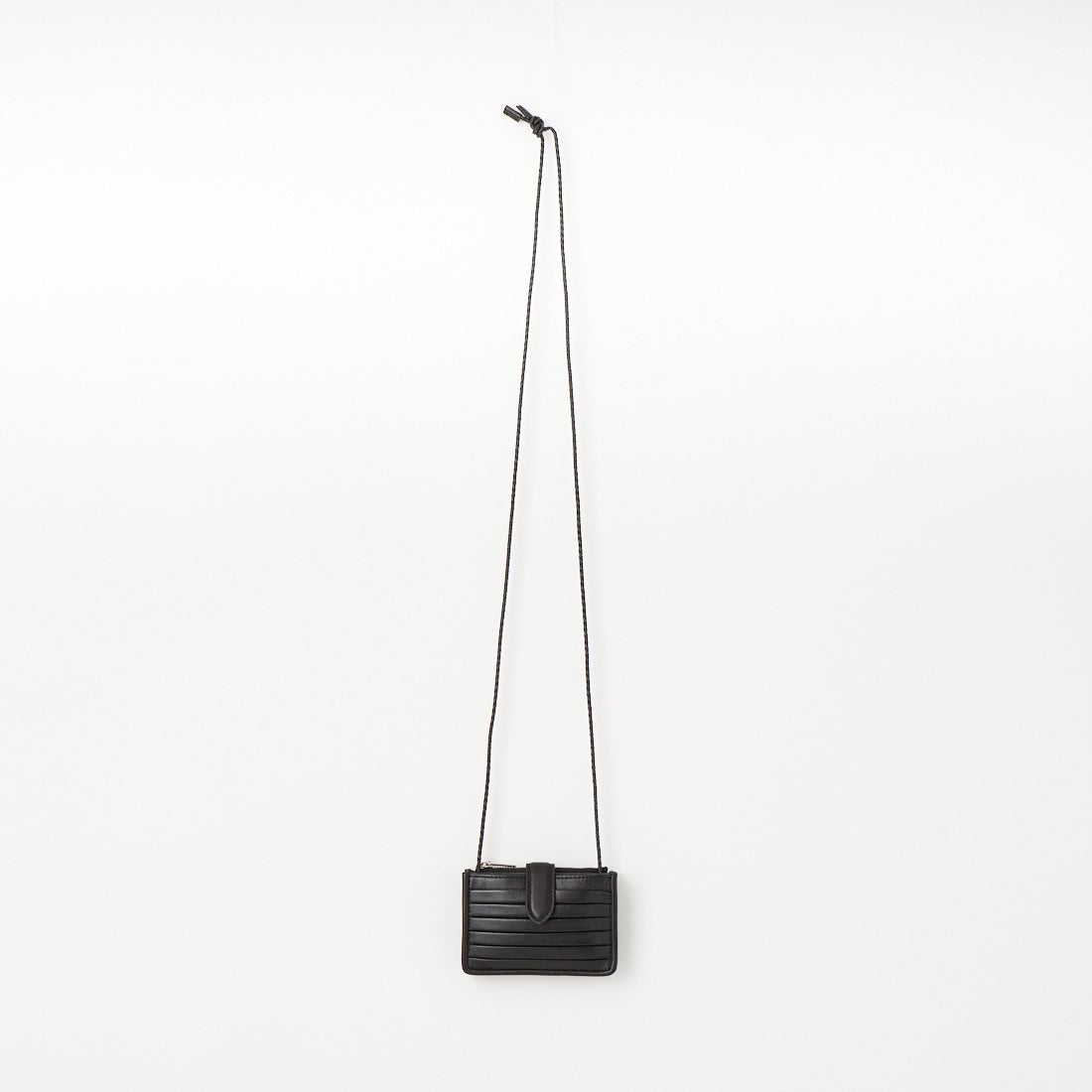 01 BLACK