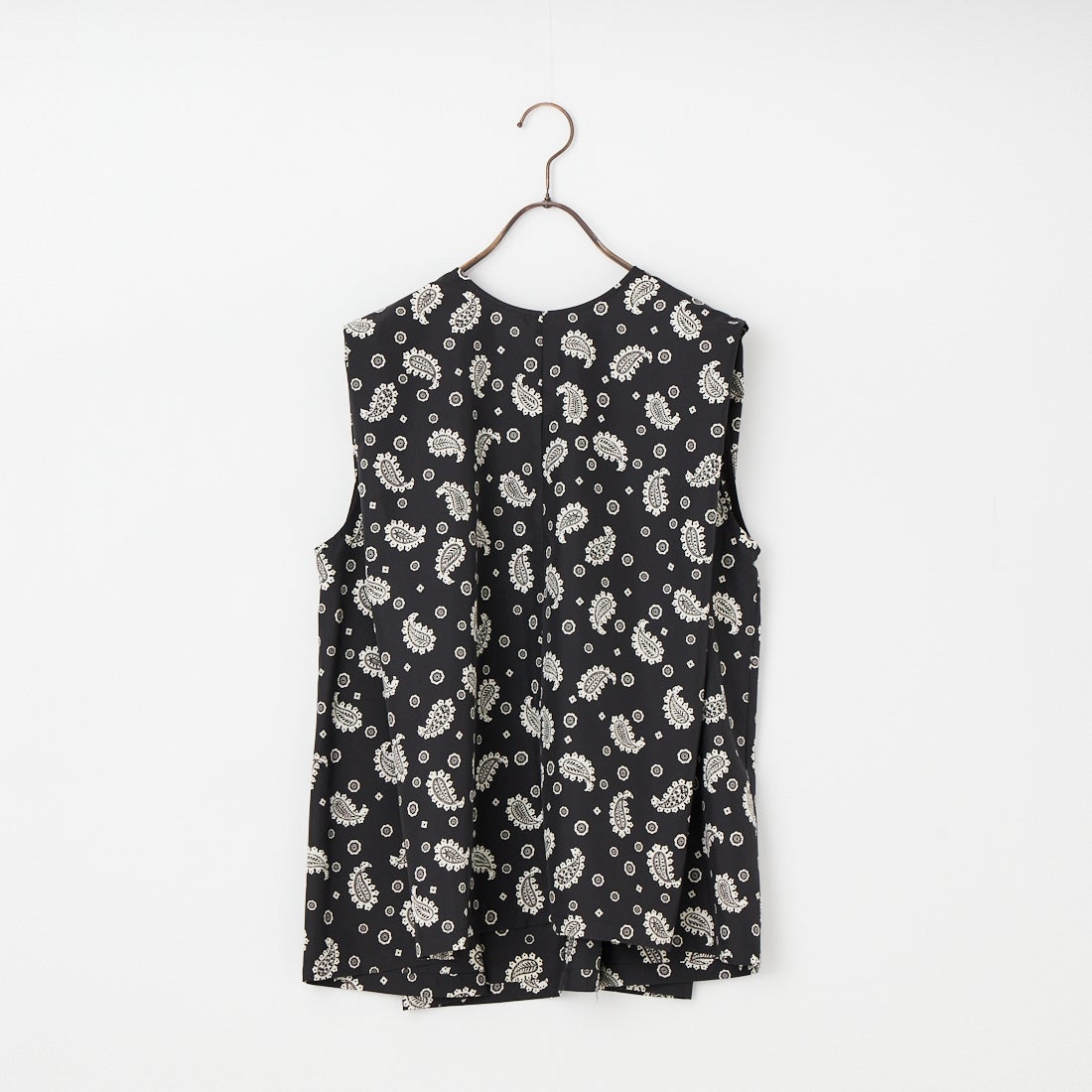 80 BLACK