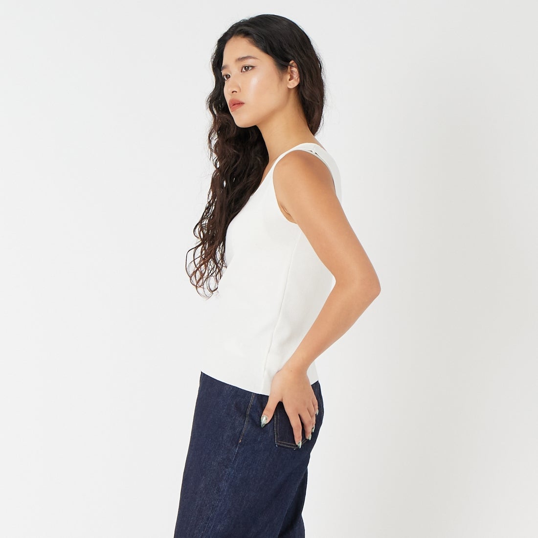 CLOCHE [クロシェ] スクエアニットタンクトップ [61285520] ｵﾌ &&モデル身長：162cm 着用サイズ：2&&