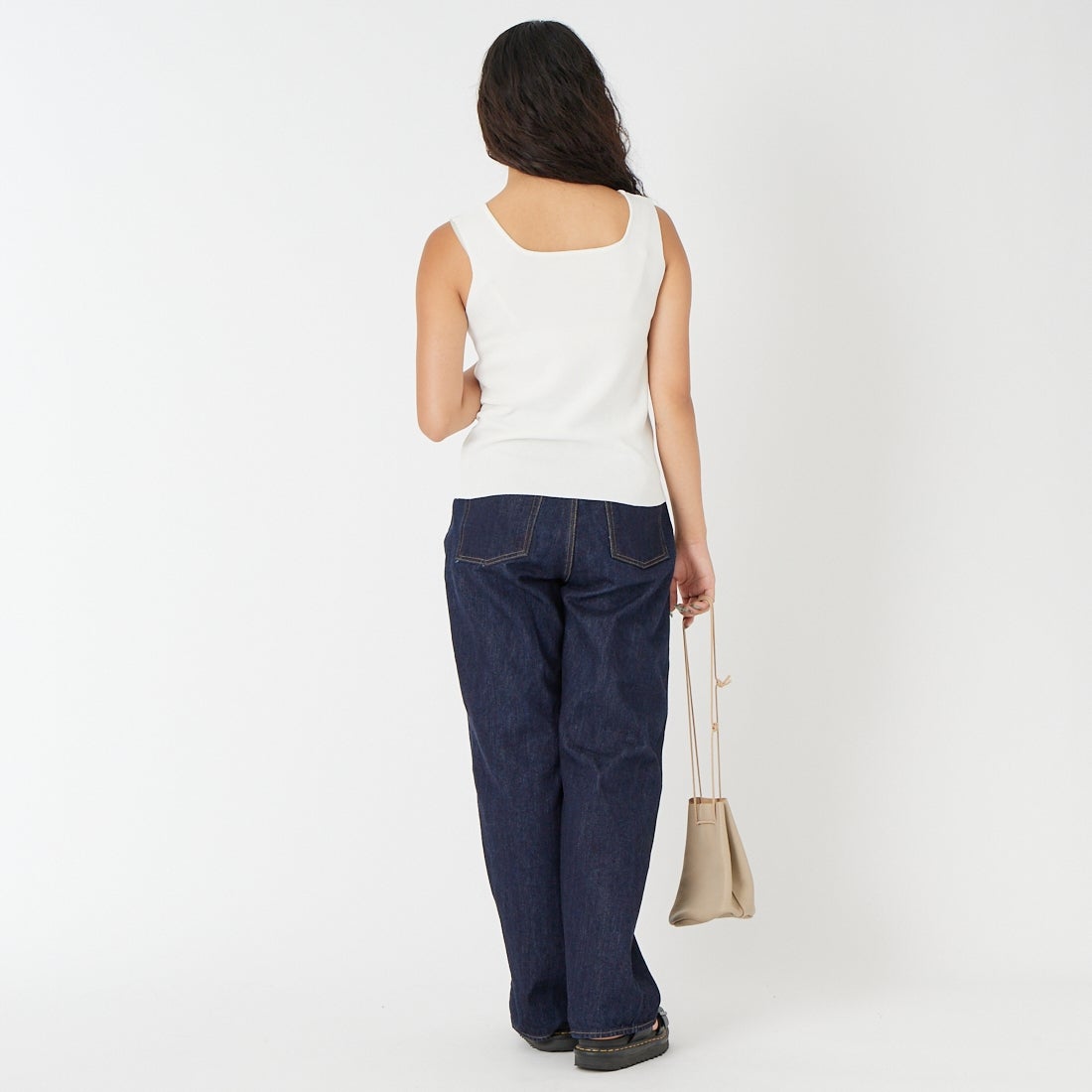 CLOCHE [クロシェ] スクエアニットタンクトップ [61285520] ｵﾌ &&モデル身長：162cm 着用サイズ：2&&