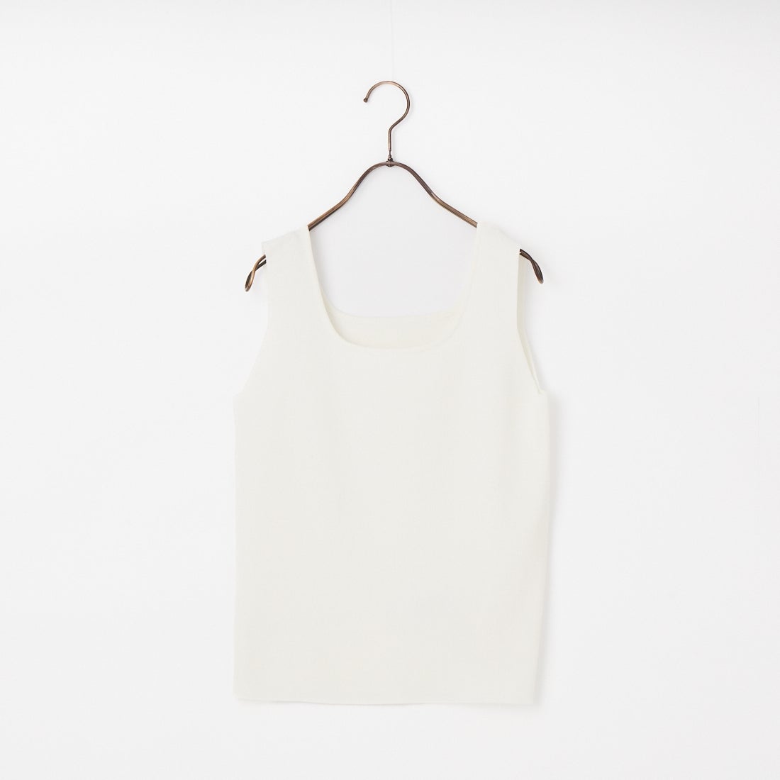 CLOCHE [クロシェ] スクエアニットタンクトップ [61285520] ｵﾌ