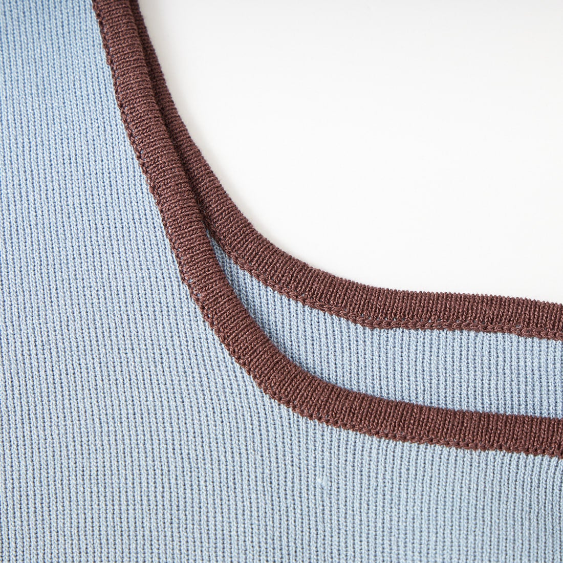 CLOCHE [クロシェ] 配色スクエアニットタンクトップ [61285581] ｻｯｸｽ/ﾌﾞﾗｳﾝ