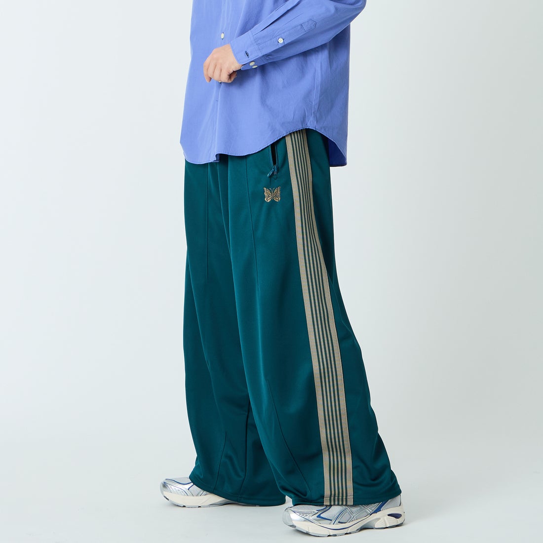 Needles [ニードルズ] ヒザデルトラックパンツ [SX410] B GREEN &&モデル身長：179cm 着用サイズ：S&&