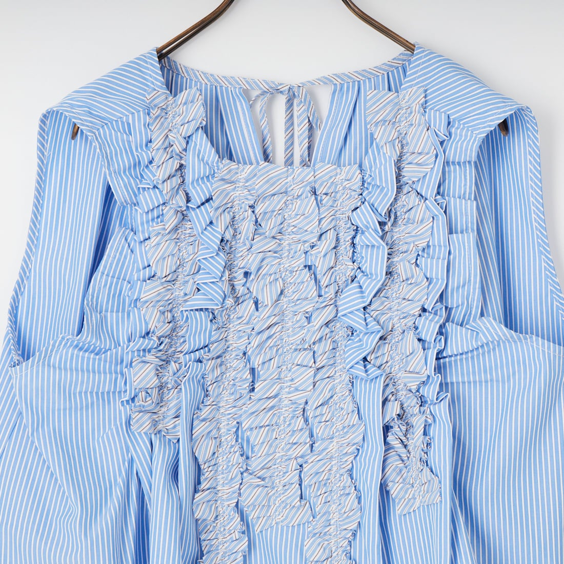 RhodolirioN [ロドリリオン] スリーブレスフリルシャツ [SW1013] B SAX