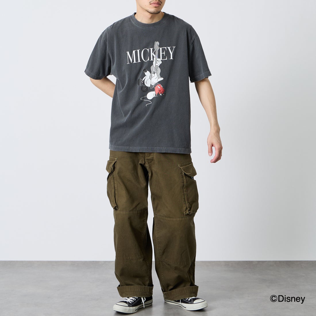 GOOD ROCK SPEED [グッドロックスピード] 別注 MICKEY MOUSE / クラックプリントTシャツ [INTN-071-JF] CHARCOAL &&モデル身長：168cm 着用サイズ：L&&