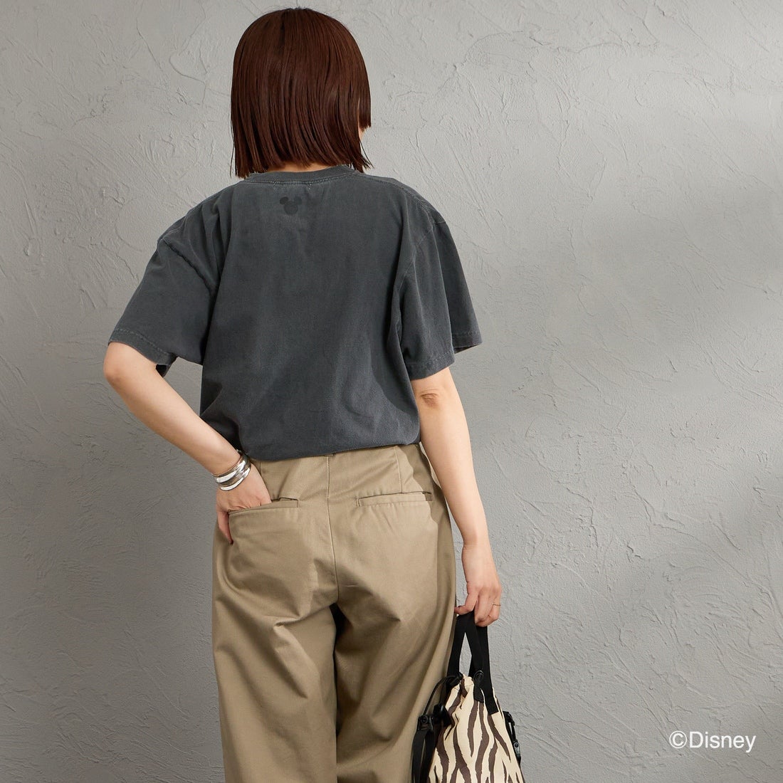 GOOD ROCK SPEED [グッドロックスピード] 別注 MICKEY MOUSE / フロッキープリントTシャツ [INTN-070-JF] CHARCOAL &&モデル身長：159cm 着用サイズ：M&&