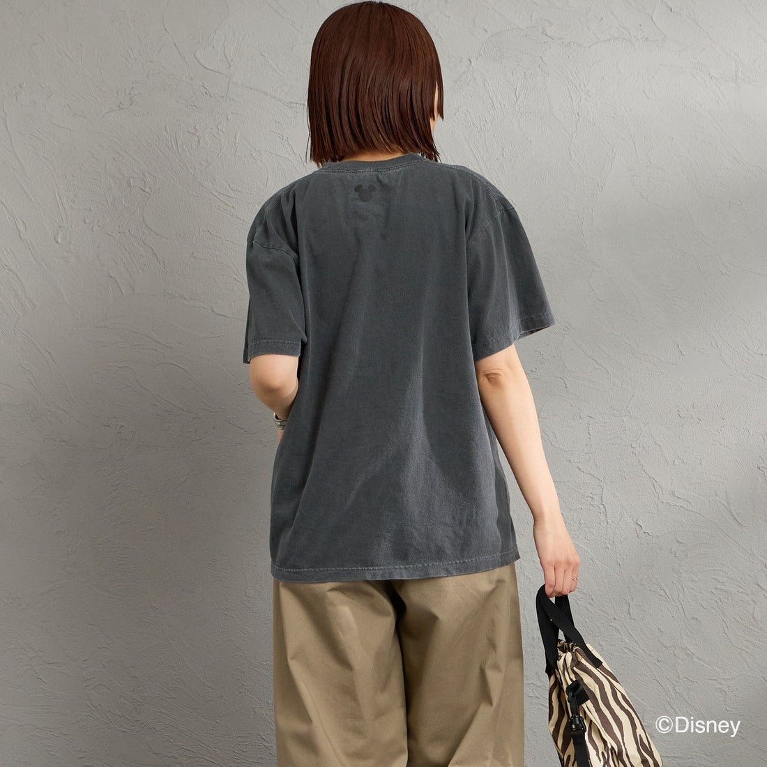 GOOD ROCK SPEED [グッドロックスピード] 別注 MICKEY MOUSE / フロッキープリントTシャツ [INTN-070-JF] CHARCOAL &&モデル身長：159cm 着用サイズ：M&&