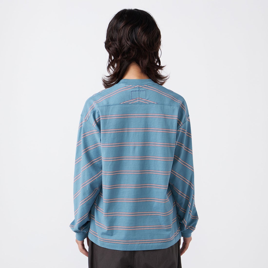 THE NORTH FACE PURPLE LABEL [ザ ノースフェイス パープルレーベル] フィールドロングスリーブストライプTシャツ [N26ST027] BL BLUE &&モデル身長：162cm 着用サイズ：WS&&