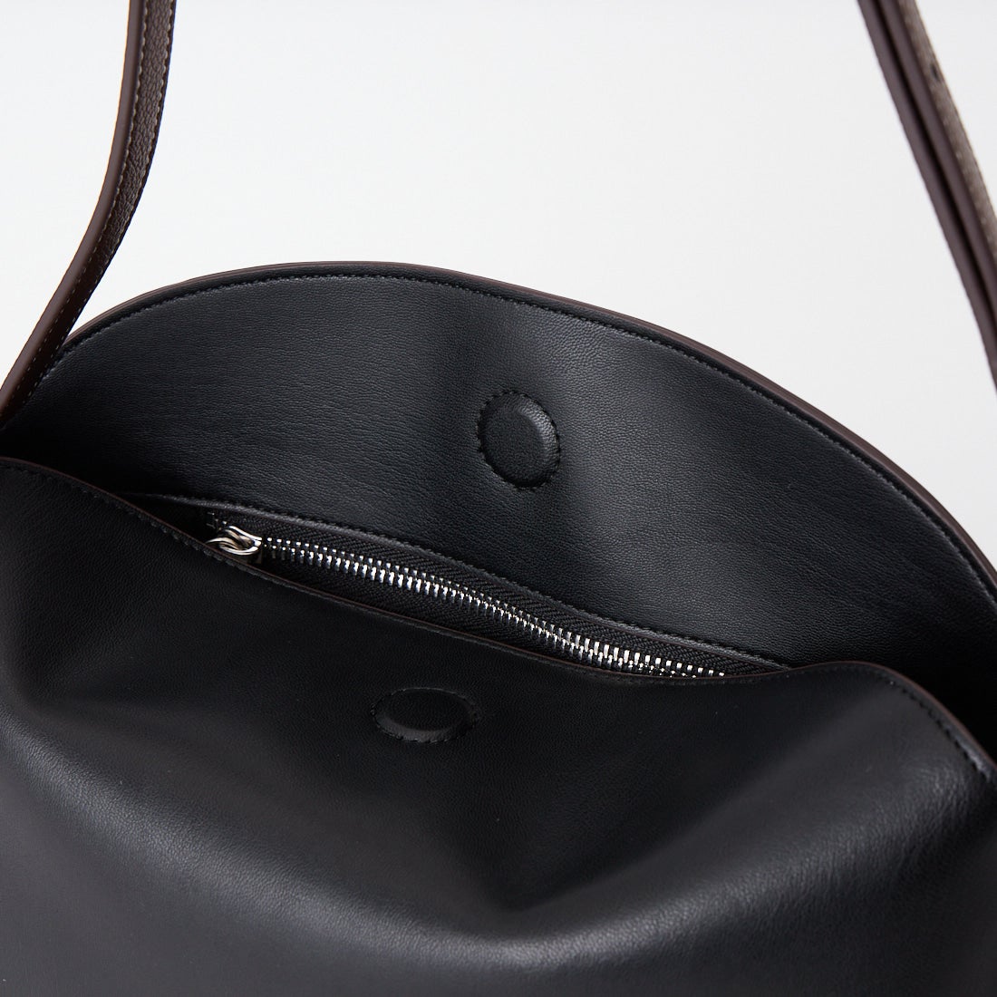 &MyuQ [アンドミューク] UPIS COLORS レザーバッグ [MCB126] BLACK