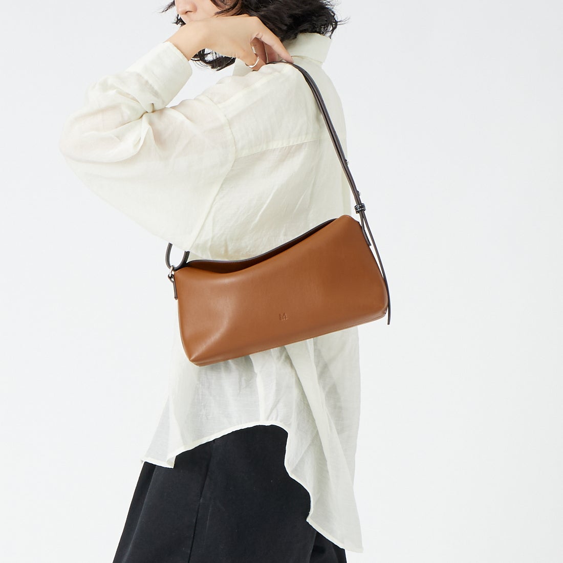 &MyuQ [アンドミューク] UPIS COLORS レザーバッグ [MCB126] CAMEL