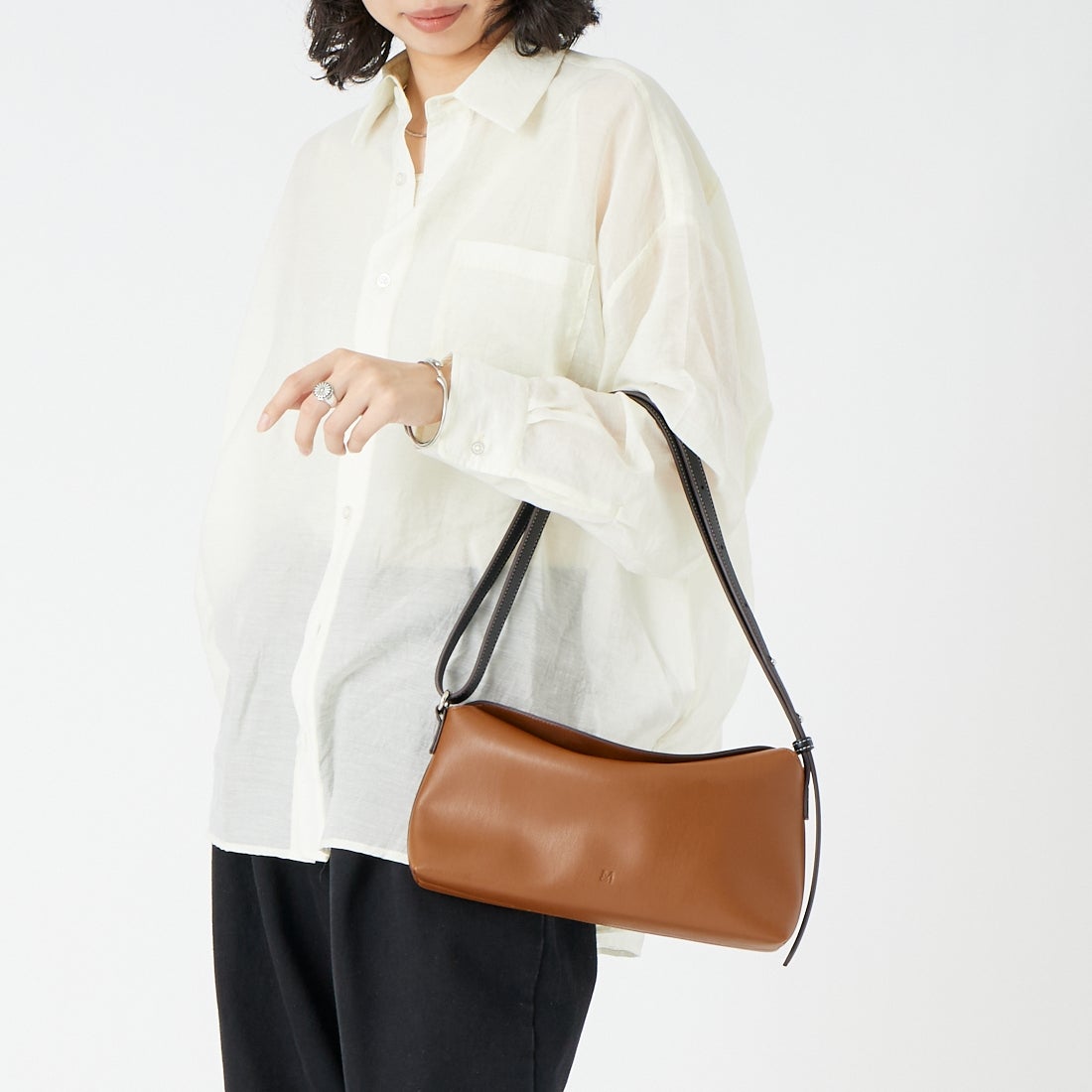 &MyuQ [アンドミューク] UPIS COLORS レザーバッグ [MCB126] CAMEL