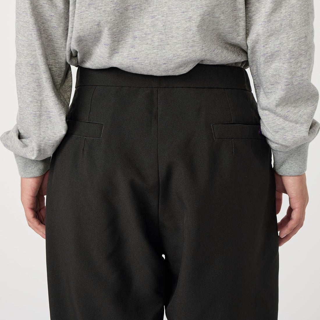 THE NORTH FACE PURPLE LABEL [ザ ノースフェイス パープルレーベル] ポリエステルトロピカル フィールドワークパンツ [N26SC064] K BLACK &&モデル身長：177cm 着用サイズ：32&&