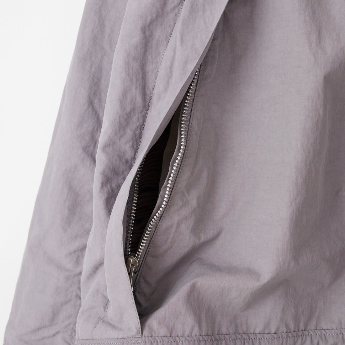 THE NORTH FACE PURPLE LABEL [ザ ノースフェイス パープルレーベル] ブラッシュドウェザー マウンテンウィンドジャケット [N26SA018] LH LIGHT G