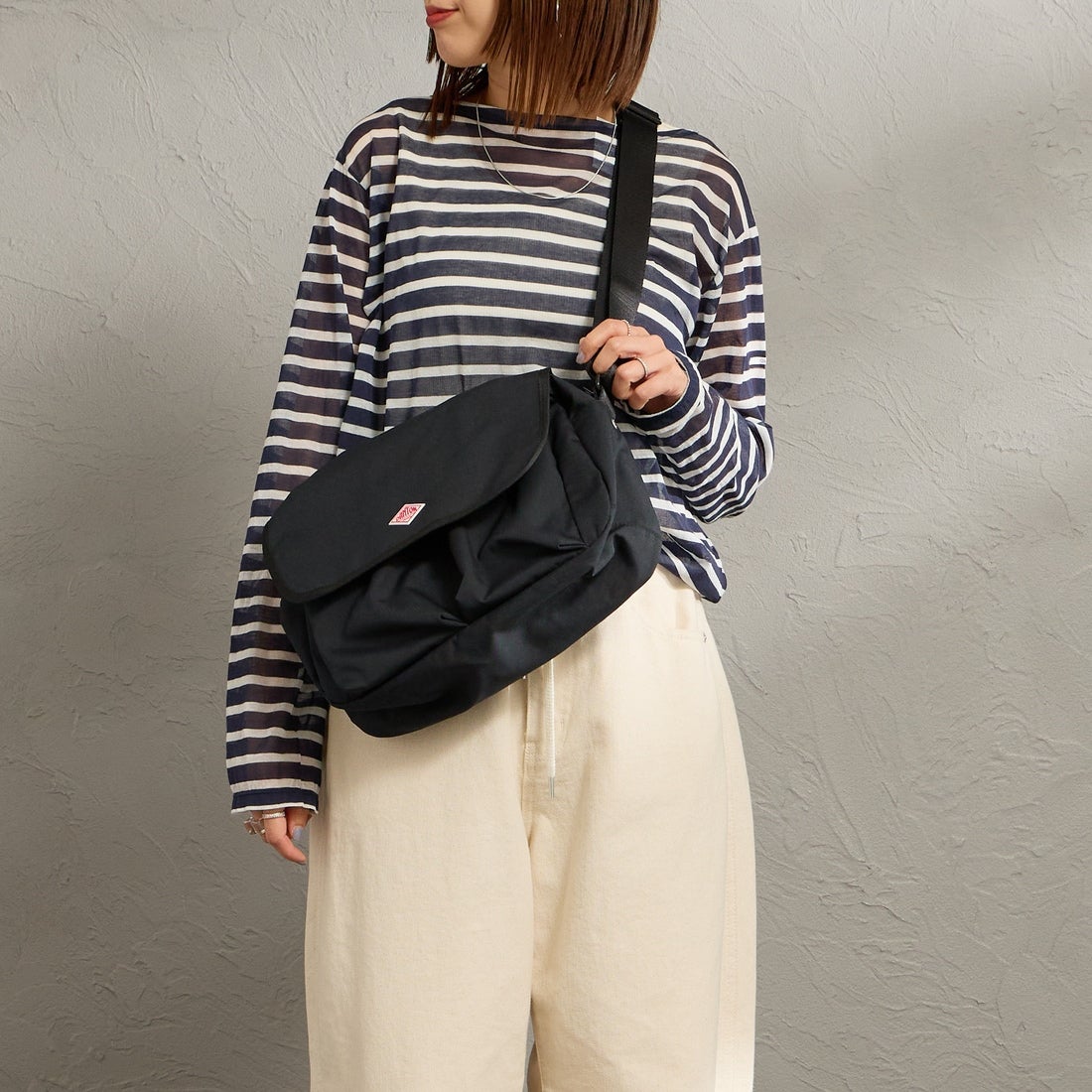 DANTON [ダントン] キャンバスショルダーバッグ [OBERKAMPF] BLACK