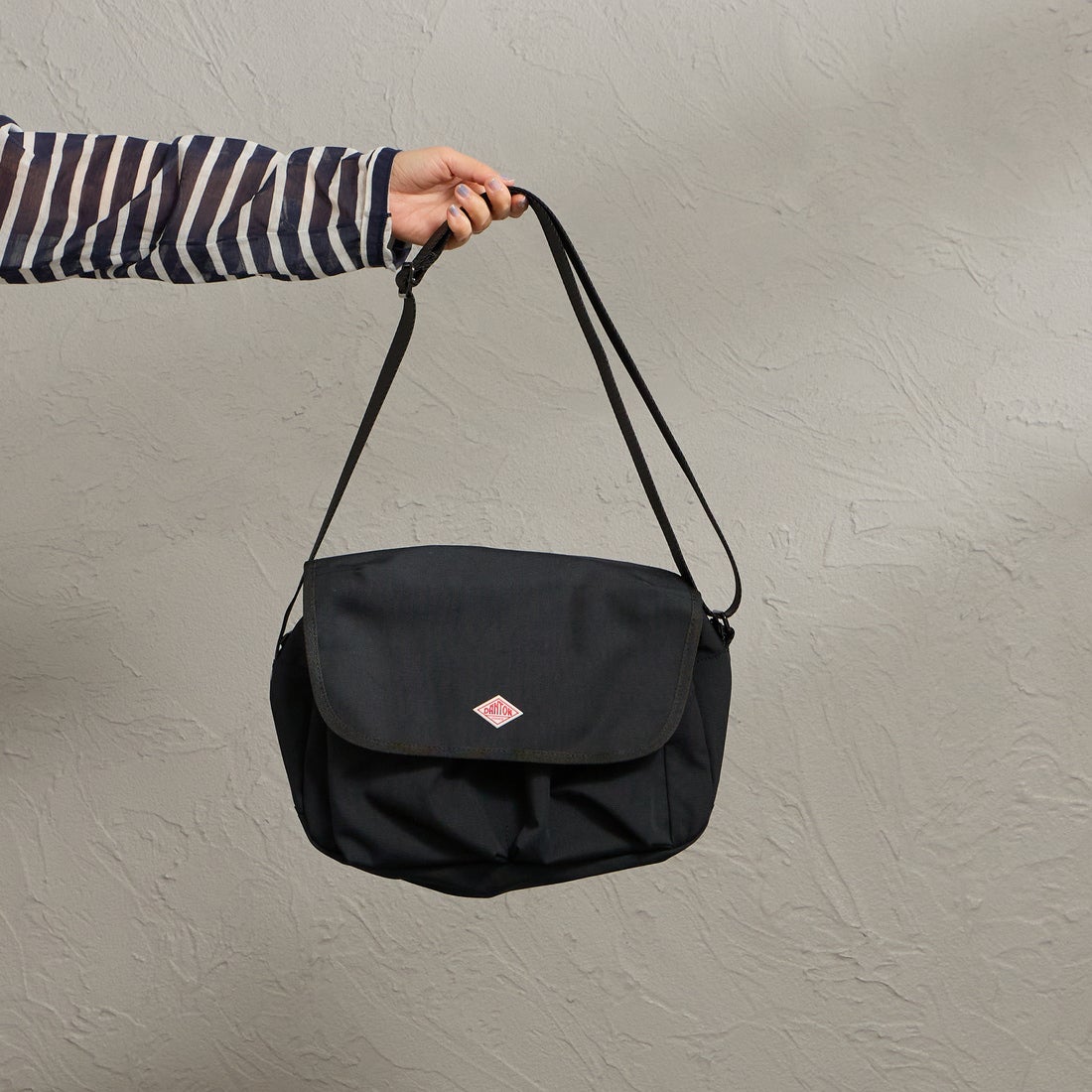 DANTON [ダントン] キャンバスショルダーバッグ [OBERKAMPF] BLACK