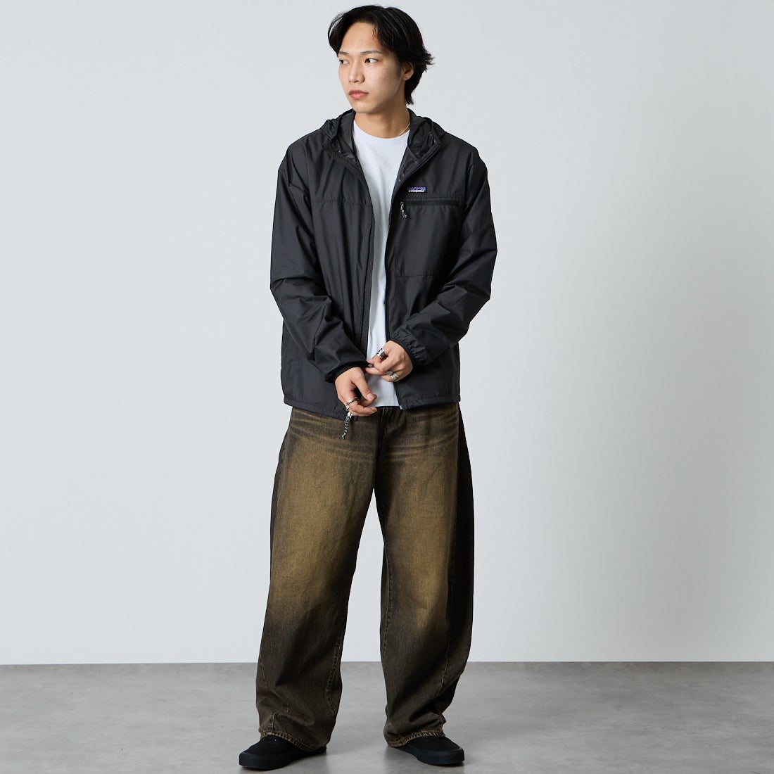 patagonia [パタゴニア] メンズ ライト&バリアブルジャケット [20495] BLK &&モデル身長：179cm 着用サイズ：M&&