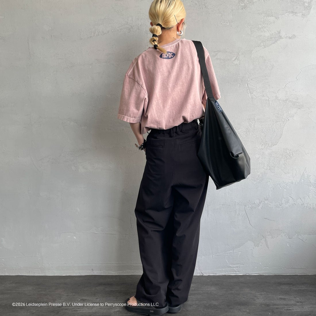 GOOD ROCK SPEED [グッドロックスピード] 別注 AC/DC ロックプリントTシャツ [INTN-023-JF] PINK &&モデル身長：150cm 着用サイズ：M&&