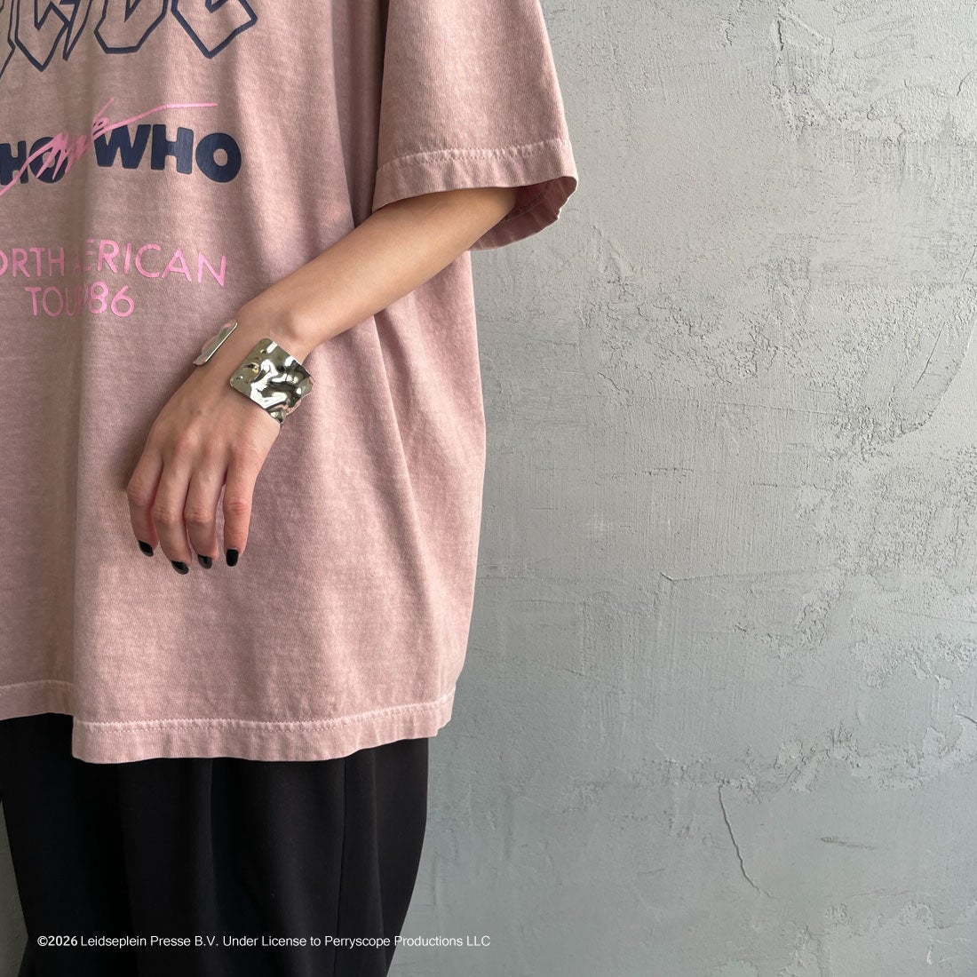 GOOD ROCK SPEED [グッドロックスピード] 別注 AC/DC ロックプリントTシャツ [INTN-023-JF] PINK &&モデル身長：150cm 着用サイズ：M&&
