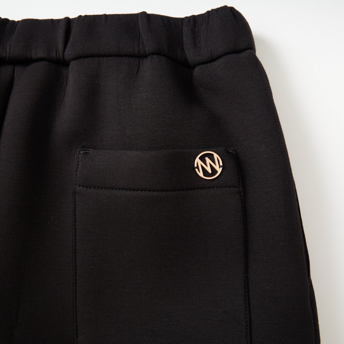YENN [イエン] スポンディッシュタックパンツ [Y261-31011] BLACK