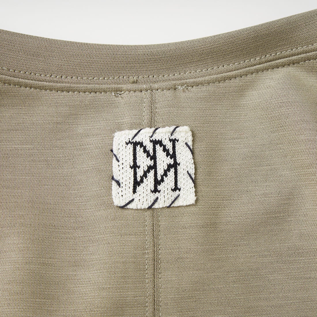 YENN [イエン] ステッチワークTシャツ [Y261-82020] L/KHAKI