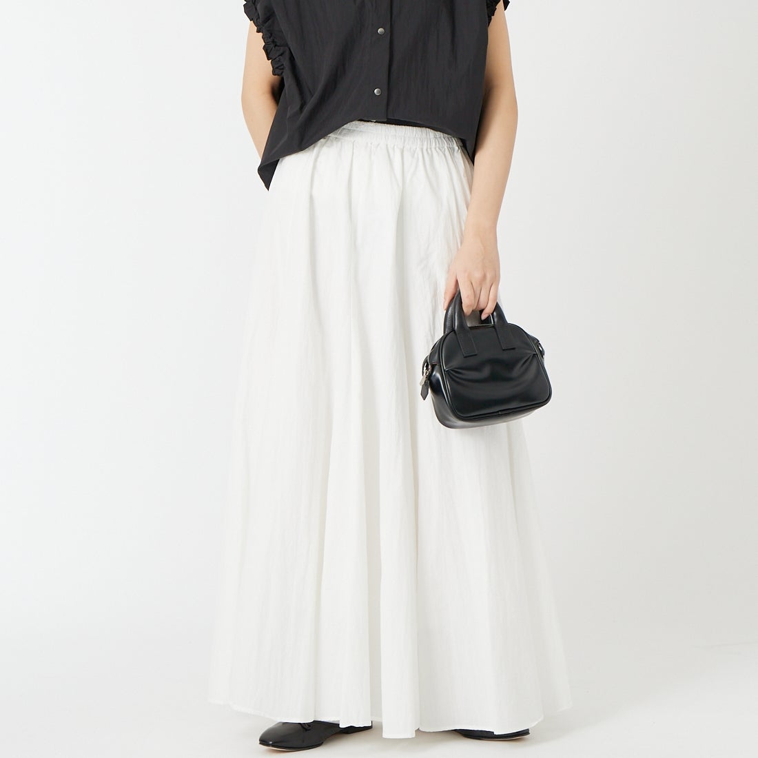 Jeans Factory Clothes [ジーンズファクトリークローズ] ボリュームフレアスカート [IN4-SK-6] 02 WHITE &&モデル身長：162cm 着用サイズ：F&&