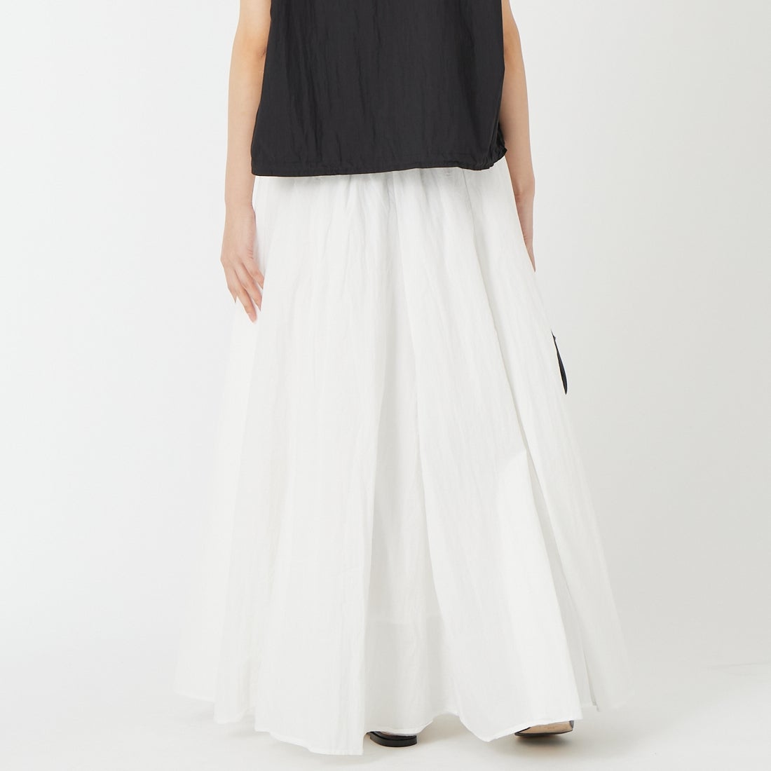 Jeans Factory Clothes [ジーンズファクトリークローズ] ボリュームフレアスカート [IN4-SK-6] 02 WHITE &&モデル身長：162cm 着用サイズ：F&&