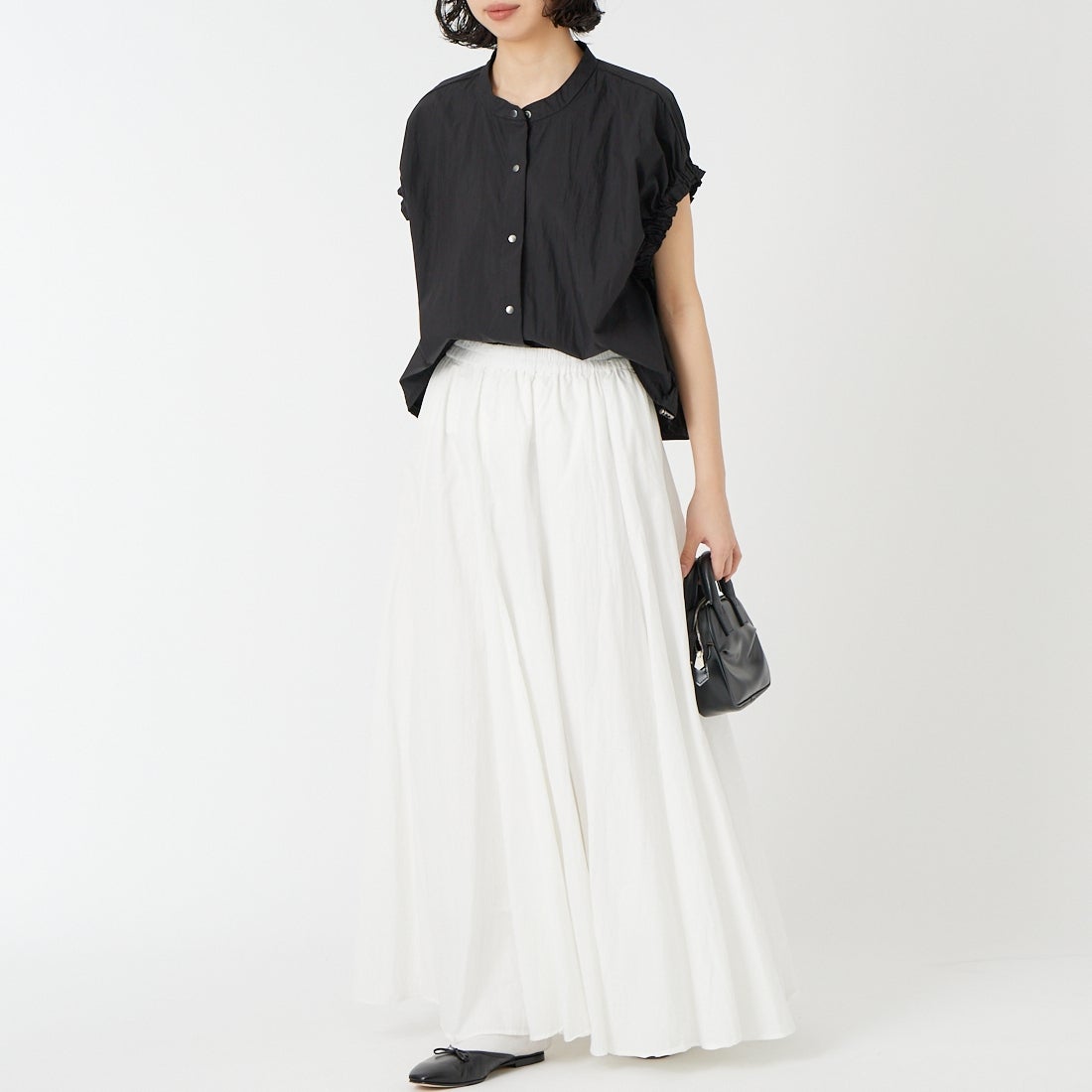 Jeans Factory Clothes [ジーンズファクトリークローズ] ボリュームフレアスカート [IN4-SK-6] 02 WHITE &&モデル身長：162cm 着用サイズ：F&&