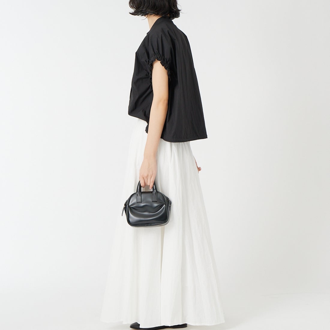 Jeans Factory Clothes [ジーンズファクトリークローズ] ボリュームフレアスカート [IN4-SK-6] 02 WHITE &&モデル身長：162cm 着用サイズ：F&&