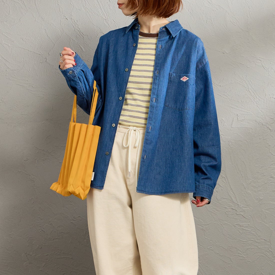 DANTON [ダントン] デニムダンガリー レギュラーカラーシャツ [DT-B0442DUG] LT.INDIGO &&モデル身長：158cm 着用サイズ：38&&