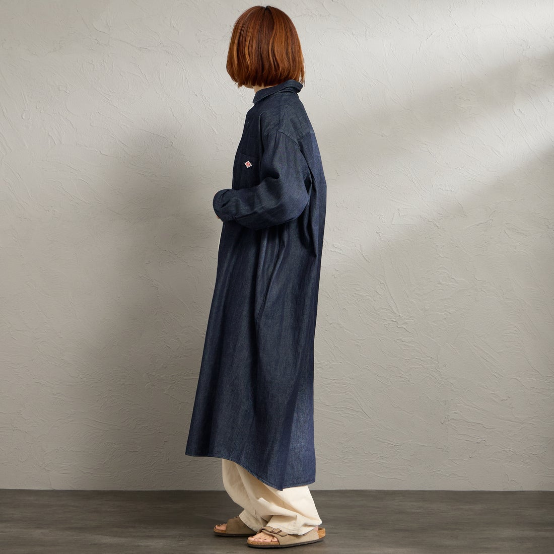 DANTON [ダントン] デニムダンガリー レギュラーカラーシャツワンピース [DT-G0115DUG] INDIGO &&モデル身長：158cm 着用サイズ：36&&