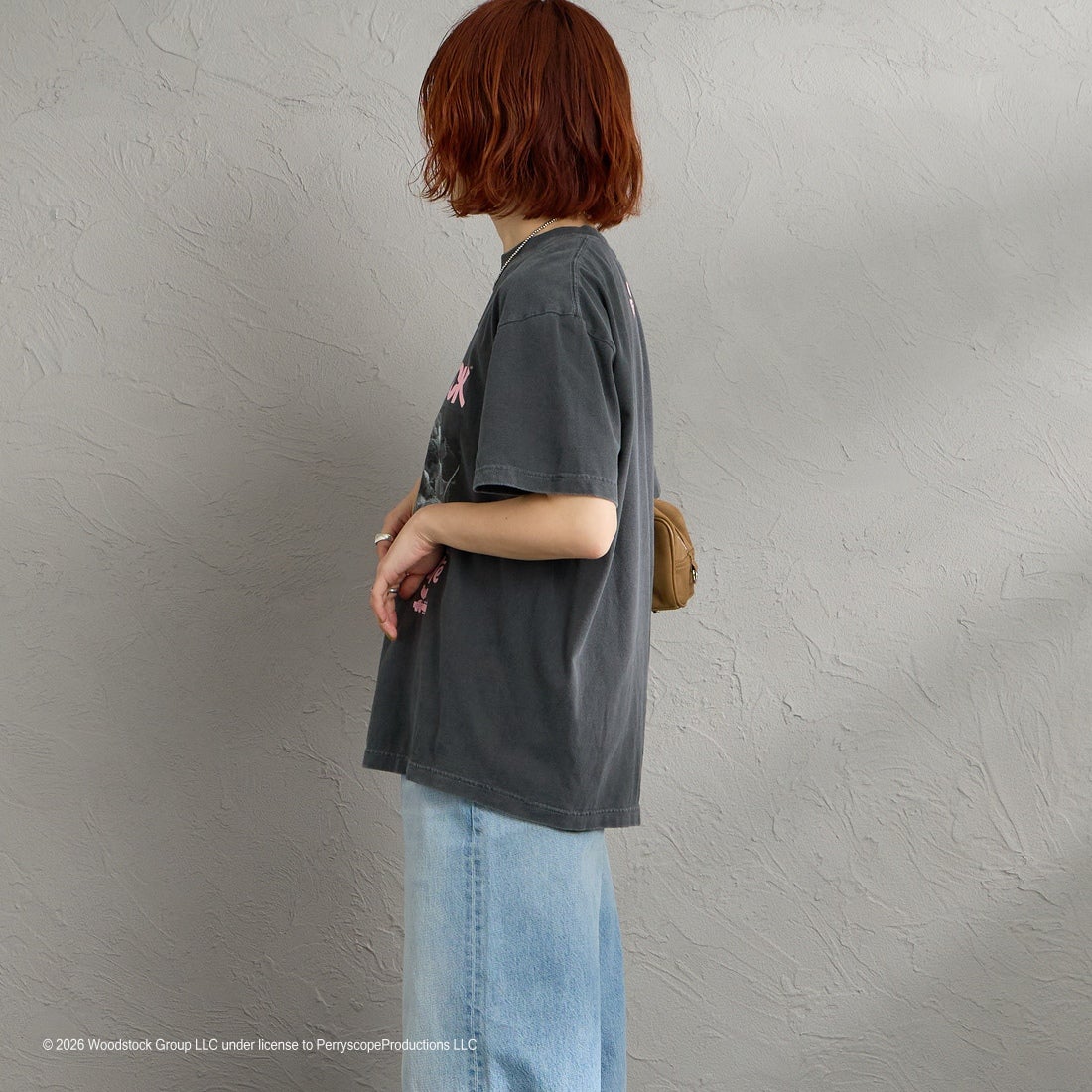 GOOD ROCK SPEED [グッドロックスピード] 別注 WOODSTOCK ロックプリントTシャツ [INTN-069-JF] CHARCOAL &&モデル身長：158cm 着用サイズ：M&&