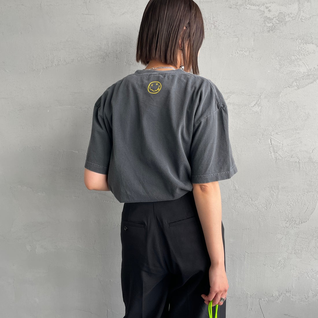 GOOD ROCK SPEED [グッドロックスピード] 別注 NIRVANA ロックプリントTシャツ [INTN-030-JF] CHARCOAL &&モデル身長：159cm 着用サイズ：M&&
