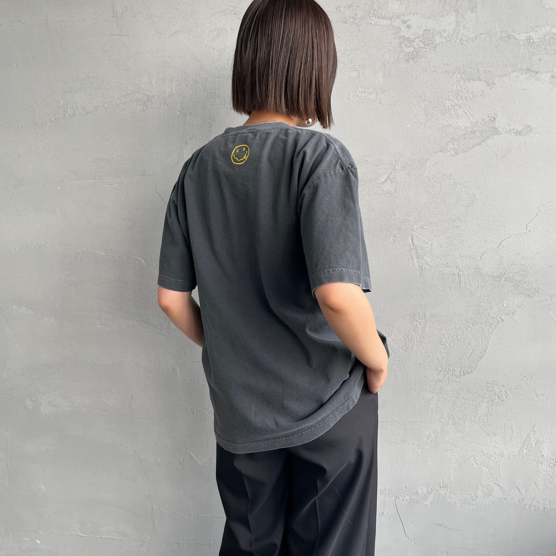 GOOD ROCK SPEED [グッドロックスピード] 別注 NIRVANA ロックプリントTシャツ [INTN-030-JF] CHARCOAL &&モデル身長：159cm 着用サイズ：M&&