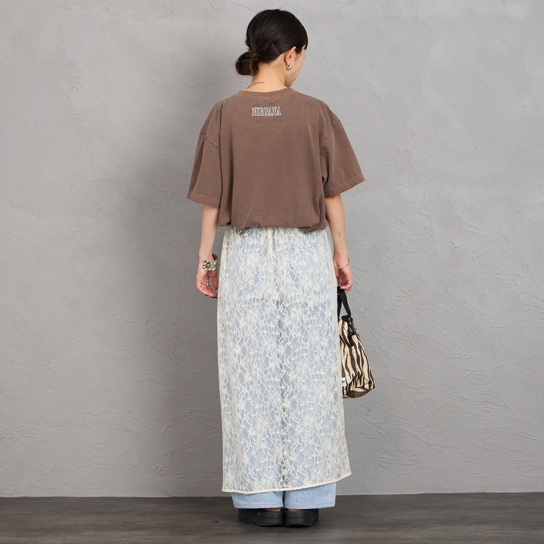 GOOD ROCK SPEED [グッドロックスピード] 別注 NIRVANA ロックプリントTシャツ [INTN-066-JF] BROWN &&モデル身長：150cm 着用サイズ：M&&