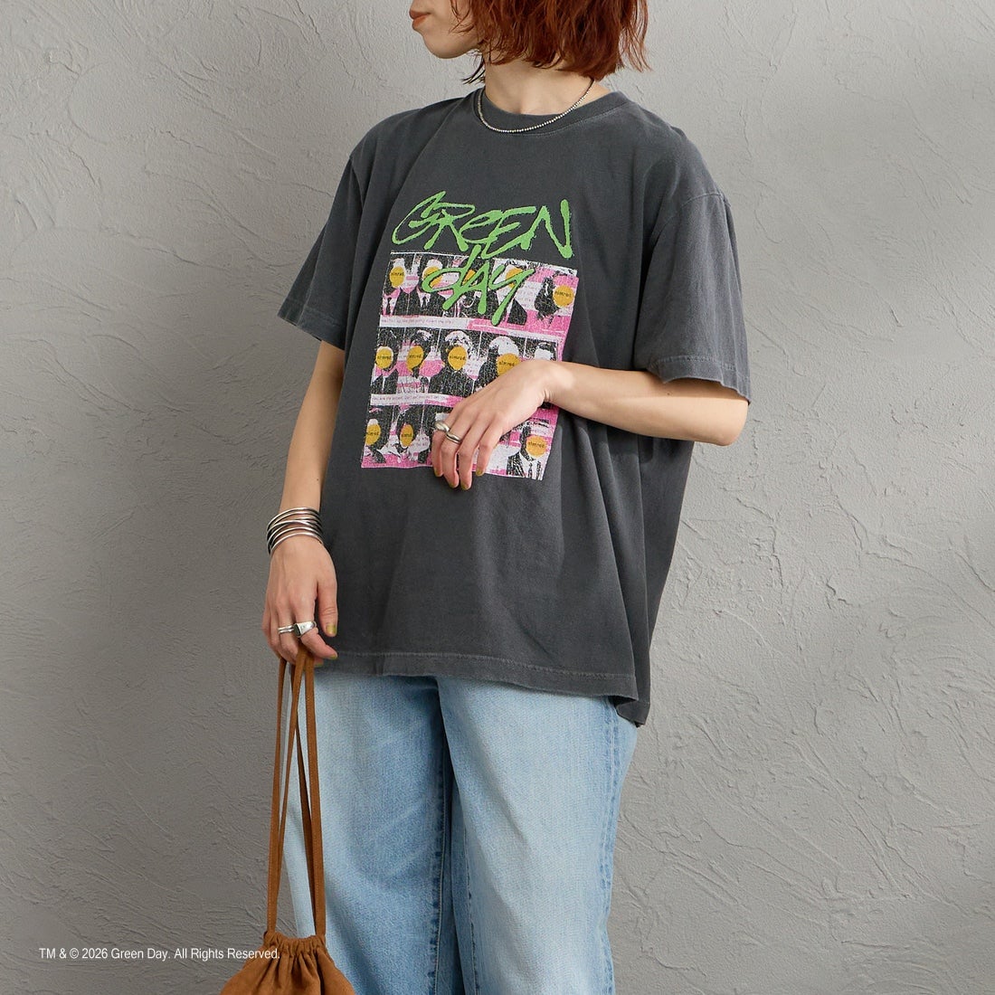 GOOD ROCK SPEED [グッドロックスピード] 別注 GREEN DAY ロックプリントTシャツ [INTN-064-JF] CHARCOAL &&モデル身長：158cm 着用サイズ：M&&