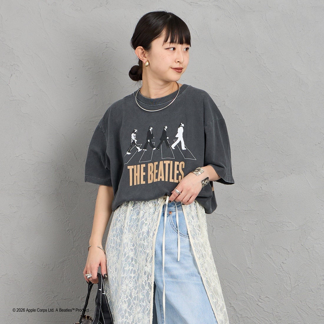 GOOD ROCK SPEED [グッドロックスピード] 別注 THE BEATLES ロックプリントTシャツ [INTN-062-JF] CHARCOAL &&モデル身長：150cm 着用サイズ：M&&