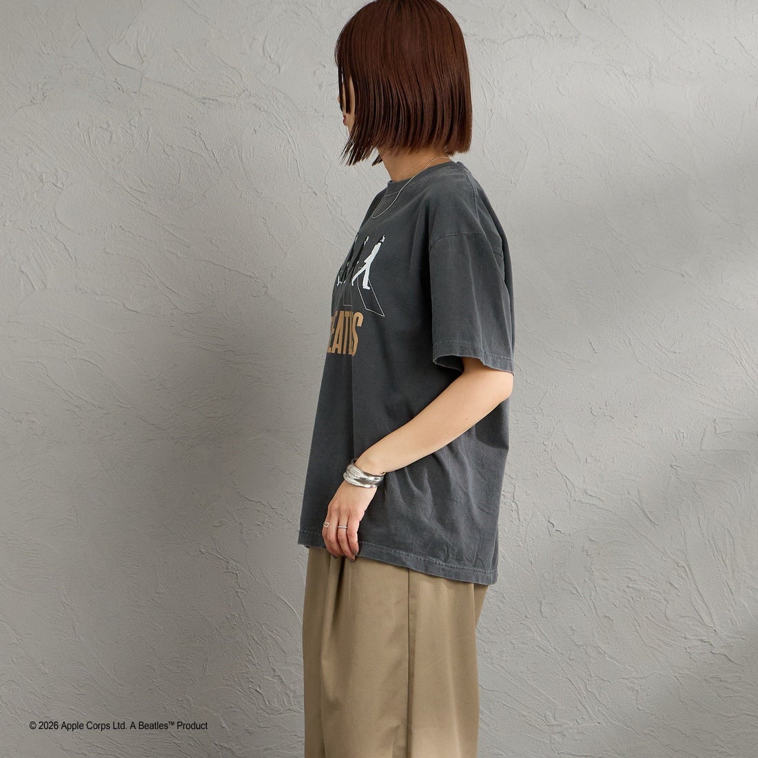 GOOD ROCK SPEED [グッドロックスピード] 別注 THE BEATLES ロックプリントTシャツ [INTN-062-JF] CHARCOAL &&モデル身長：159cm 着用サイズ：M&&