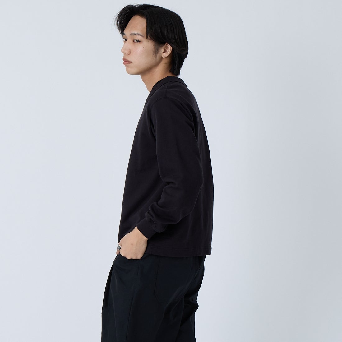 DANTON [ダントン] コットンテリー Vネックカーディガン [DT-C0406CIN] CHARCOAL &&モデル身長：179cm 着用サイズ：38&&