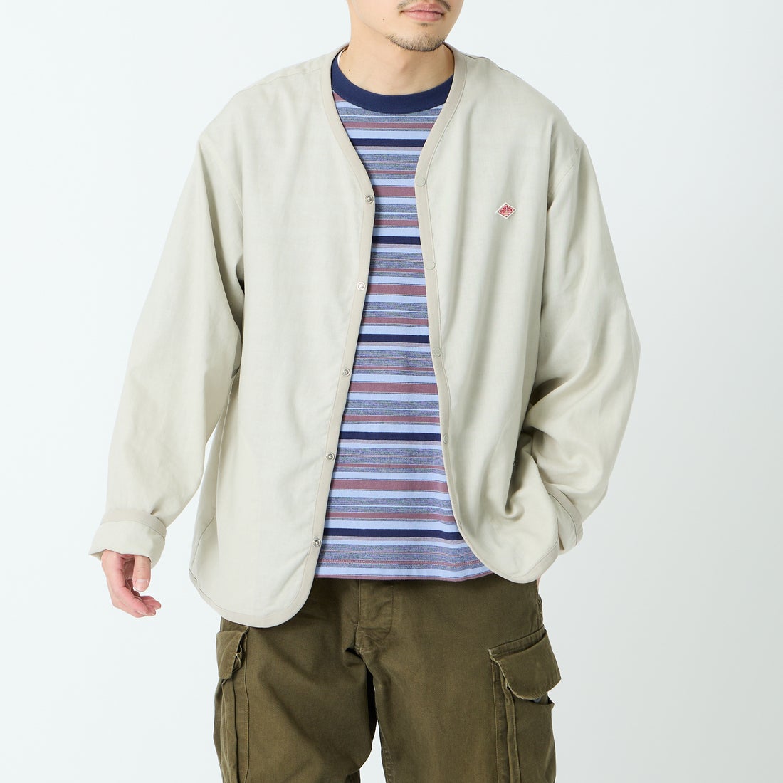 DANTON [ダントン] Vネック リネンシャツカーディガン [DT-B0350LIP] GREIGE &&モデル身長：168cm 着用サイズ：42&&