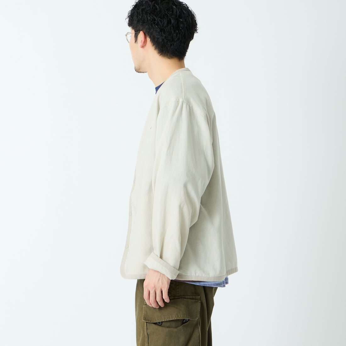 DANTON [ダントン] Vネック リネンシャツカーディガン [DT-B0350LIP] GREIGE &&モデル身長：168cm 着用サイズ：42&&