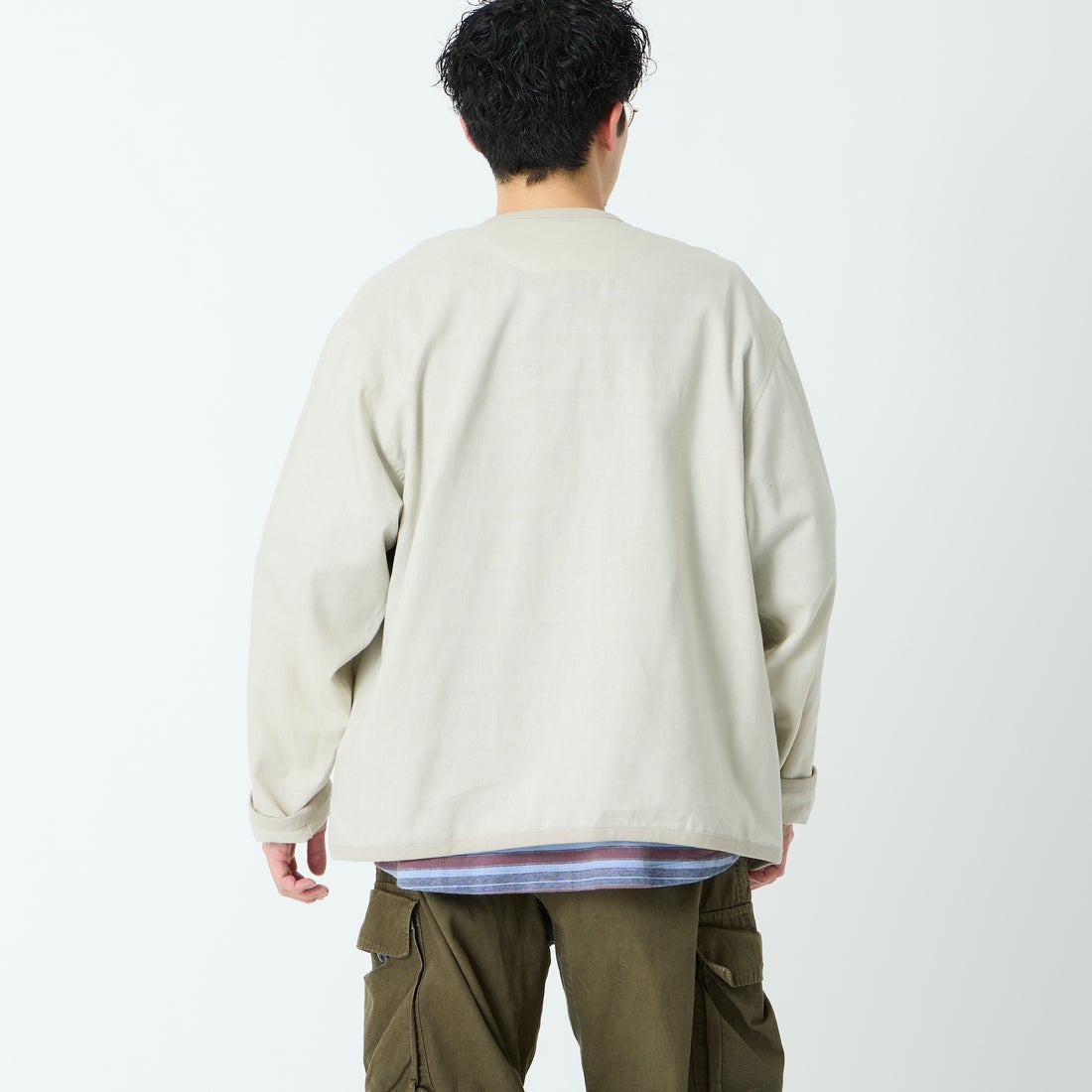 DANTON [ダントン] Vネック リネンシャツカーディガン [DT-B0350LIP] GREIGE &&モデル身長：168cm 着用サイズ：42&&