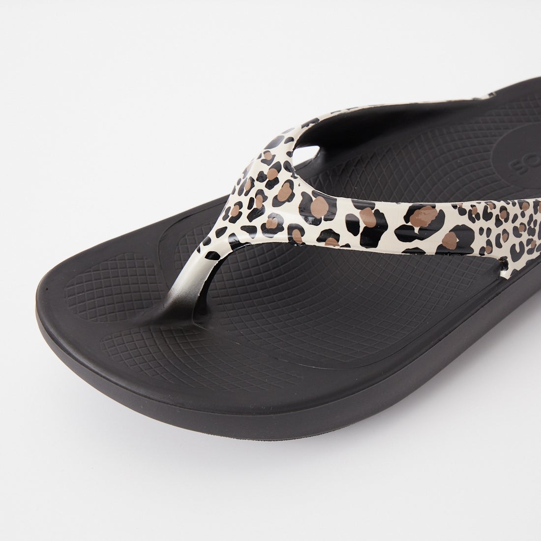 OOFOS [ウーフォス] OOlala Limited(ウーララリミテッド) [OOLALA-LUXE-LIMITED] LEOPARD2