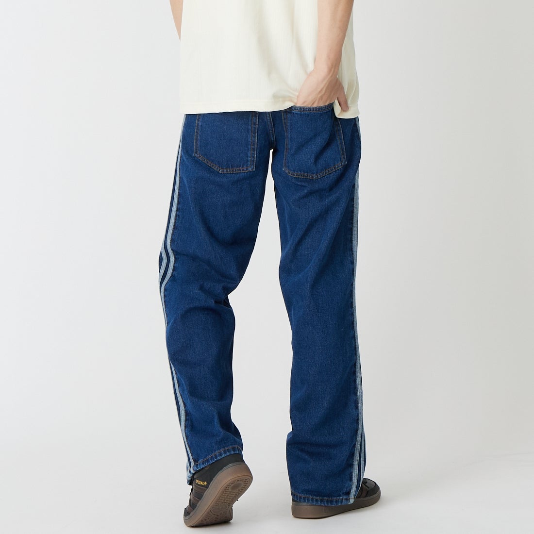 adidas Originals [アディダス オリジナルス] ファイヤーバード デニムトラックパンツ [I8696] KD1499 &&モデル身長：179cm 着用サイズ：30&&