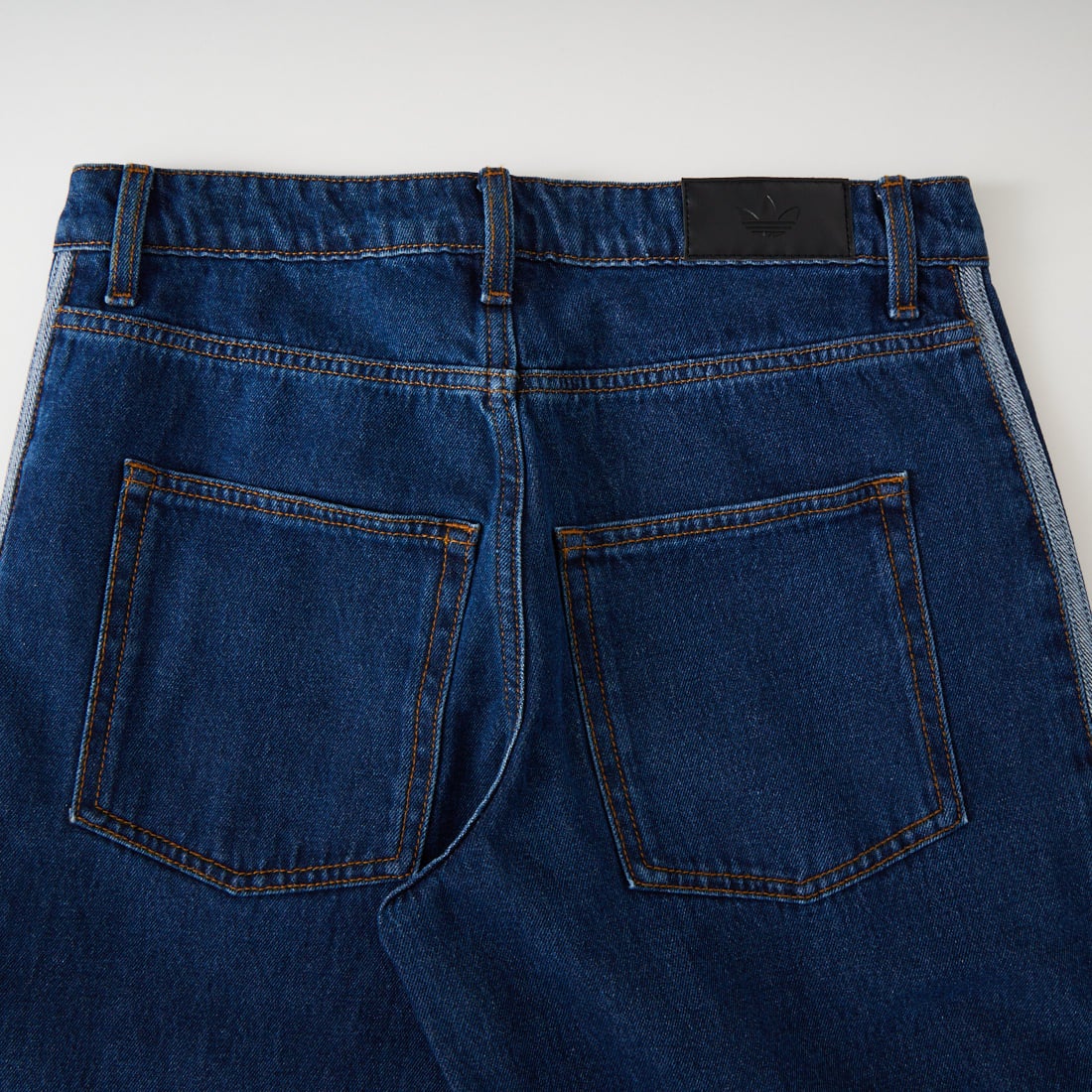 adidas Originals [アディダス オリジナルス] ファイヤーバード デニムトラックパンツ [I8696] KD1499