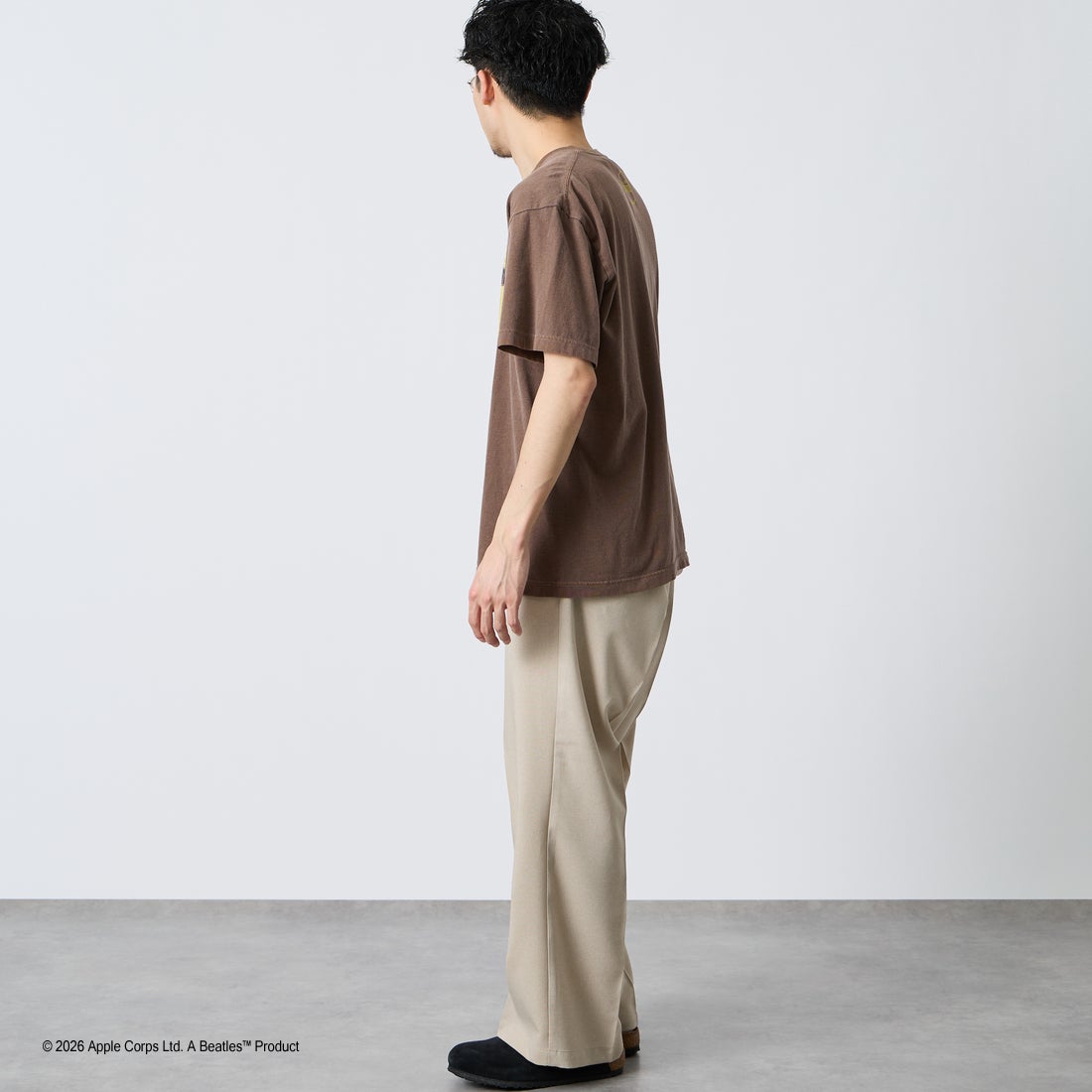GOOD ROCK SPEED [グッドロックスピード] 別注 THE BEATLES ロックプリントTシャツ [INTN-061-JF] BROWN &&モデル身長：168cm 着用サイズ：L&&