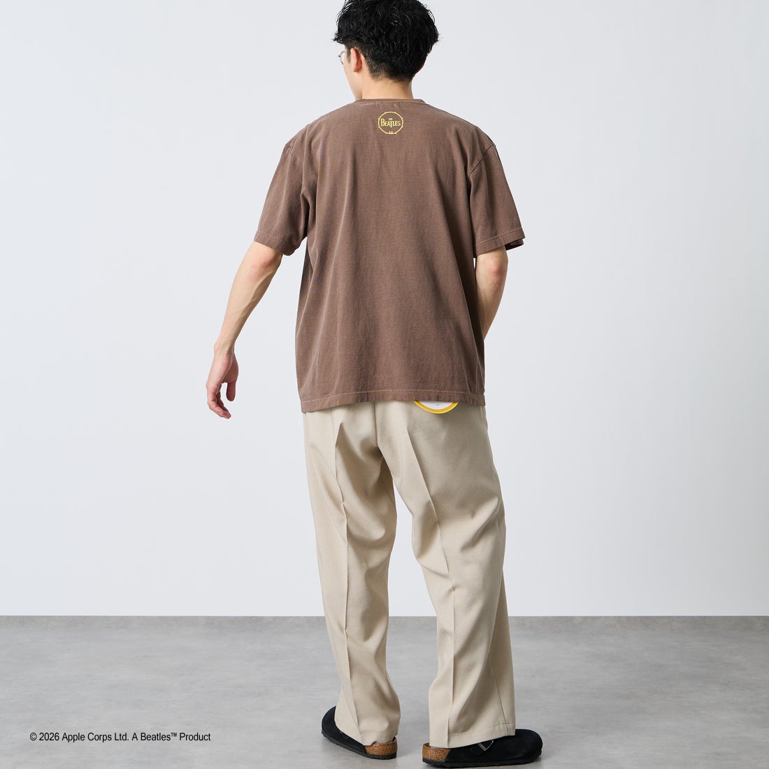 GOOD ROCK SPEED [グッドロックスピード] 別注 THE BEATLES ロックプリントTシャツ [INTN-061-JF] BROWN &&モデル身長：168cm 着用サイズ：L&&