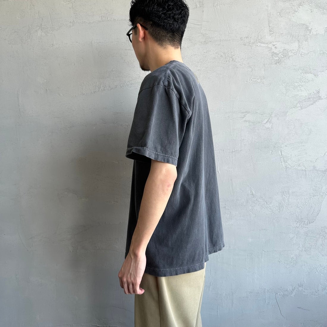 GOOD ROCK SPEED [グッドロックスピード] 別注 NIRVANA ロックプリントTシャツ [INTN-030-JF] CHARCOAL &&モデル身長：168cm 着用サイズ：L&&