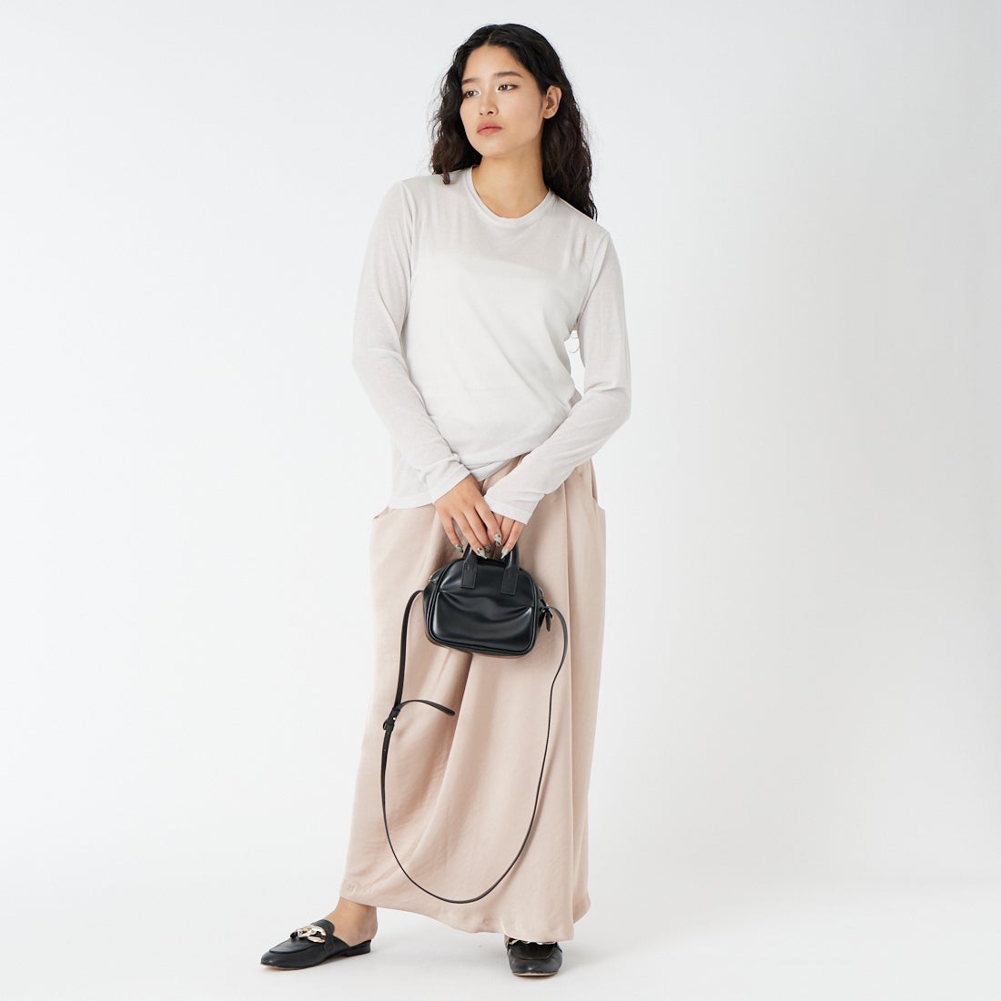 USINE [ユジーヌ] コットンシアーロングスリーブTシャツ [21267069] 001 ﾗｲﾄｸﾞﾚ &&モデル身長：162cm 着用サイズ：F&&