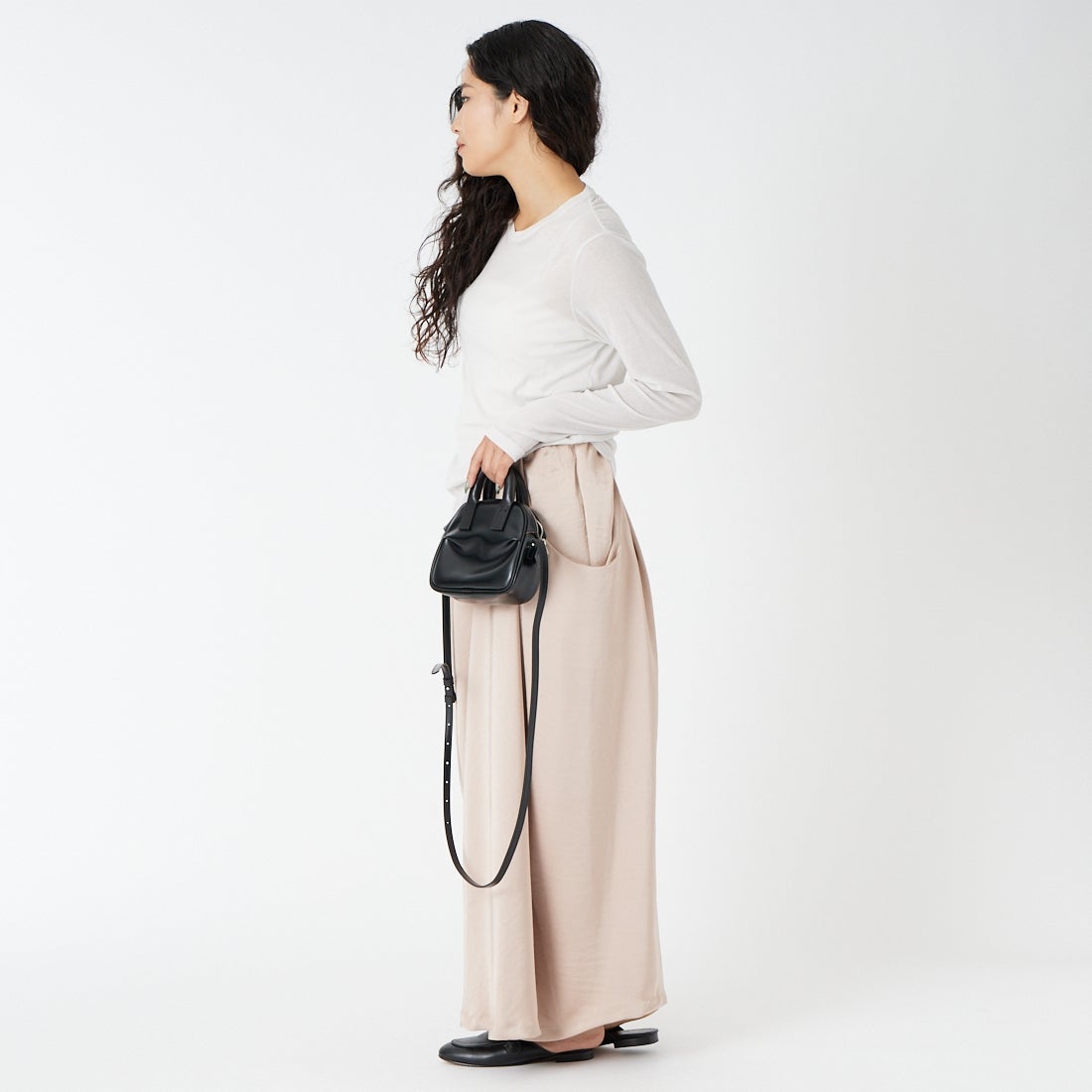 USINE [ユジーヌ] コットンシアーロングスリーブTシャツ [21267069] 001 ﾗｲﾄｸﾞﾚ &&モデル身長：162cm 着用サイズ：F&&