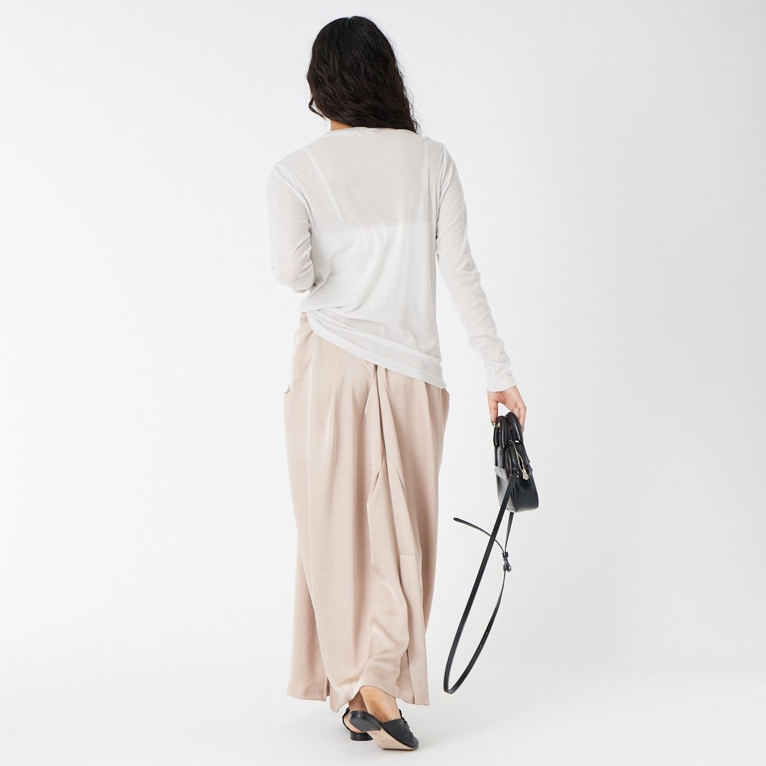 USINE [ユジーヌ] コットンシアーロングスリーブTシャツ [21267069] 001 ﾗｲﾄｸﾞﾚ &&モデル身長：162cm 着用サイズ：F&&